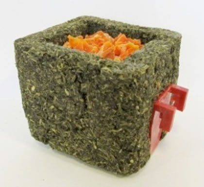 Peters Parsley Cube With Holder & Dried Carrot